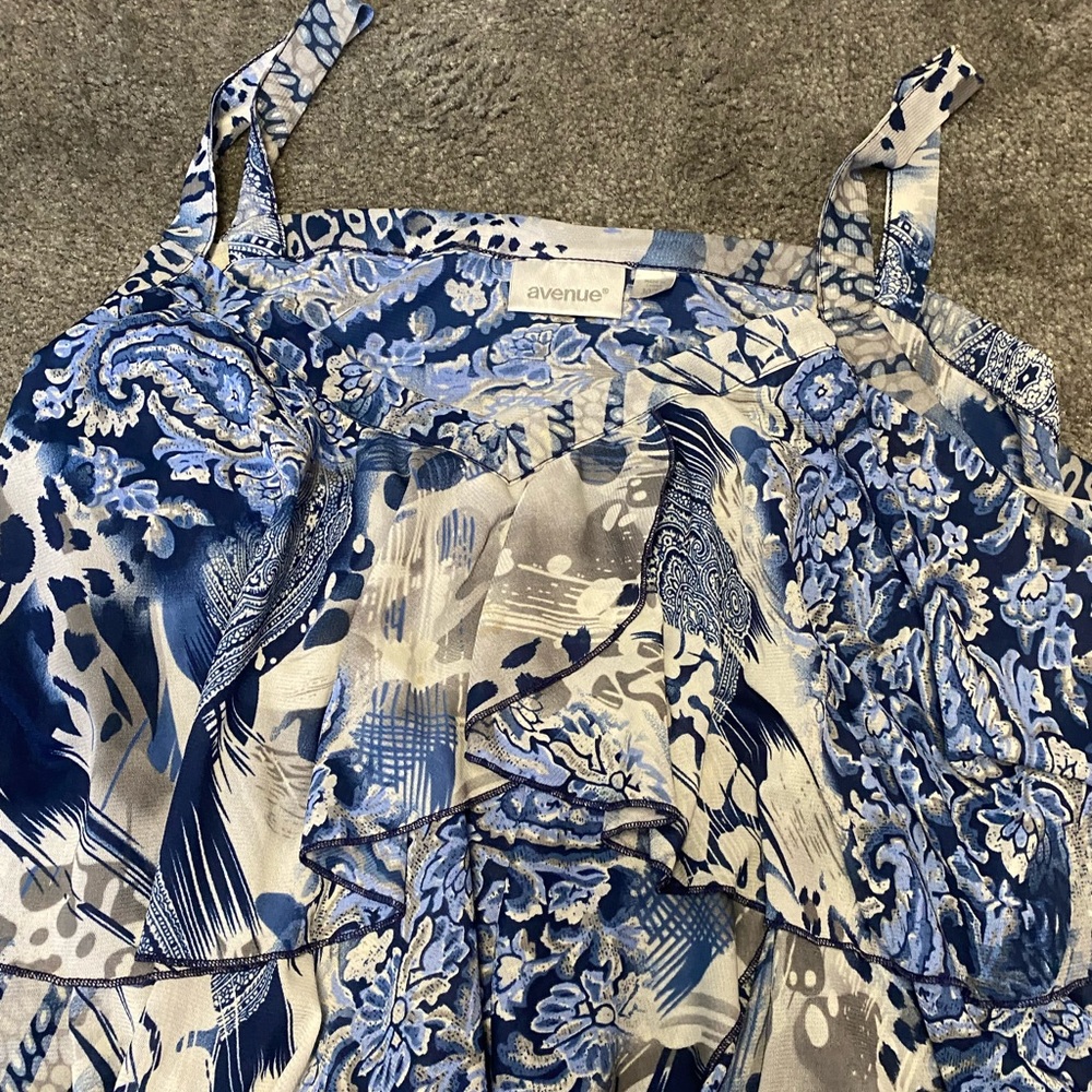 Avenue size 30,32 dress tank